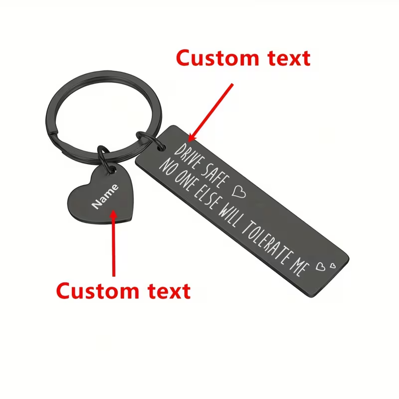 カスタマイズされたレーザー彫刻名入りレターペンダントキーチェ - Initial Ring Custom のレビューと価格