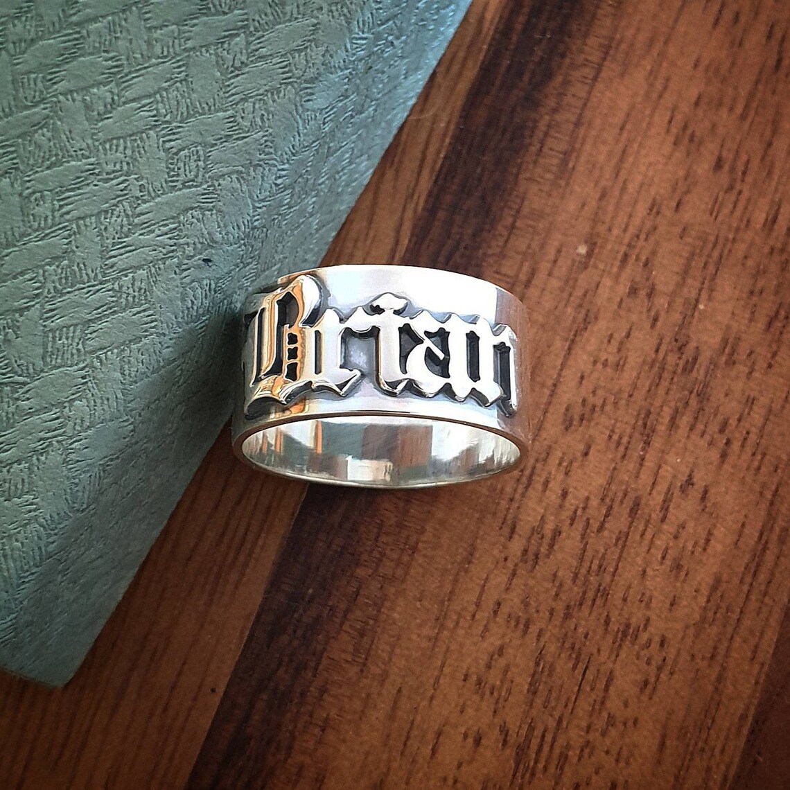 12 ミリメートル男性のゴシックリングパーソナライズされた古 - Initial Ring Custom のレビューと価格